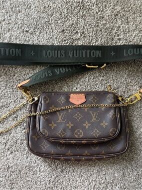 Louis Vuitton Multi Pochette Accessories Khaki